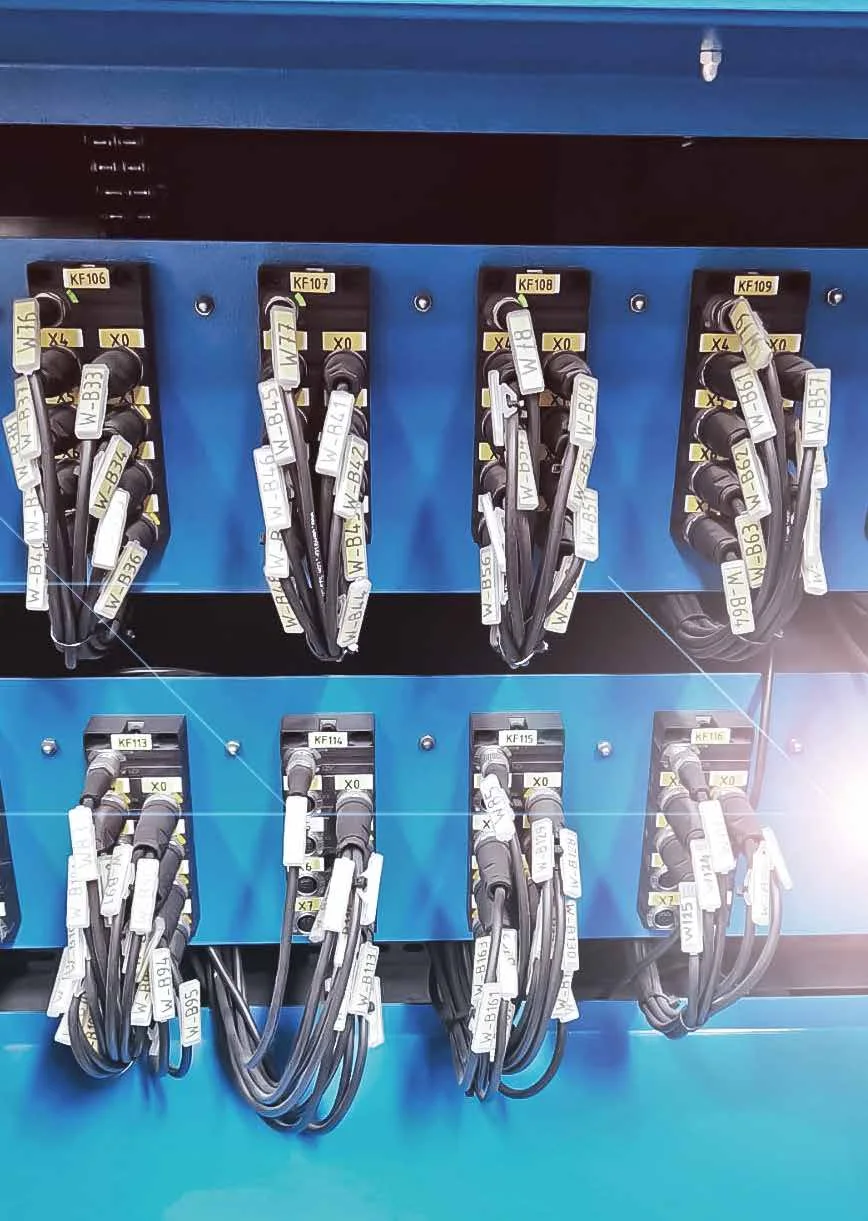 Makine üzerindeki sensörler için Nemus M8 düz ve 90 derece konnektör bağlantıları