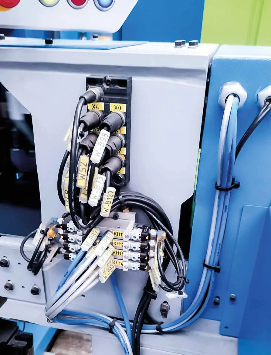 Application of Nemus field-mounted connectors in connecting control panels to machinery