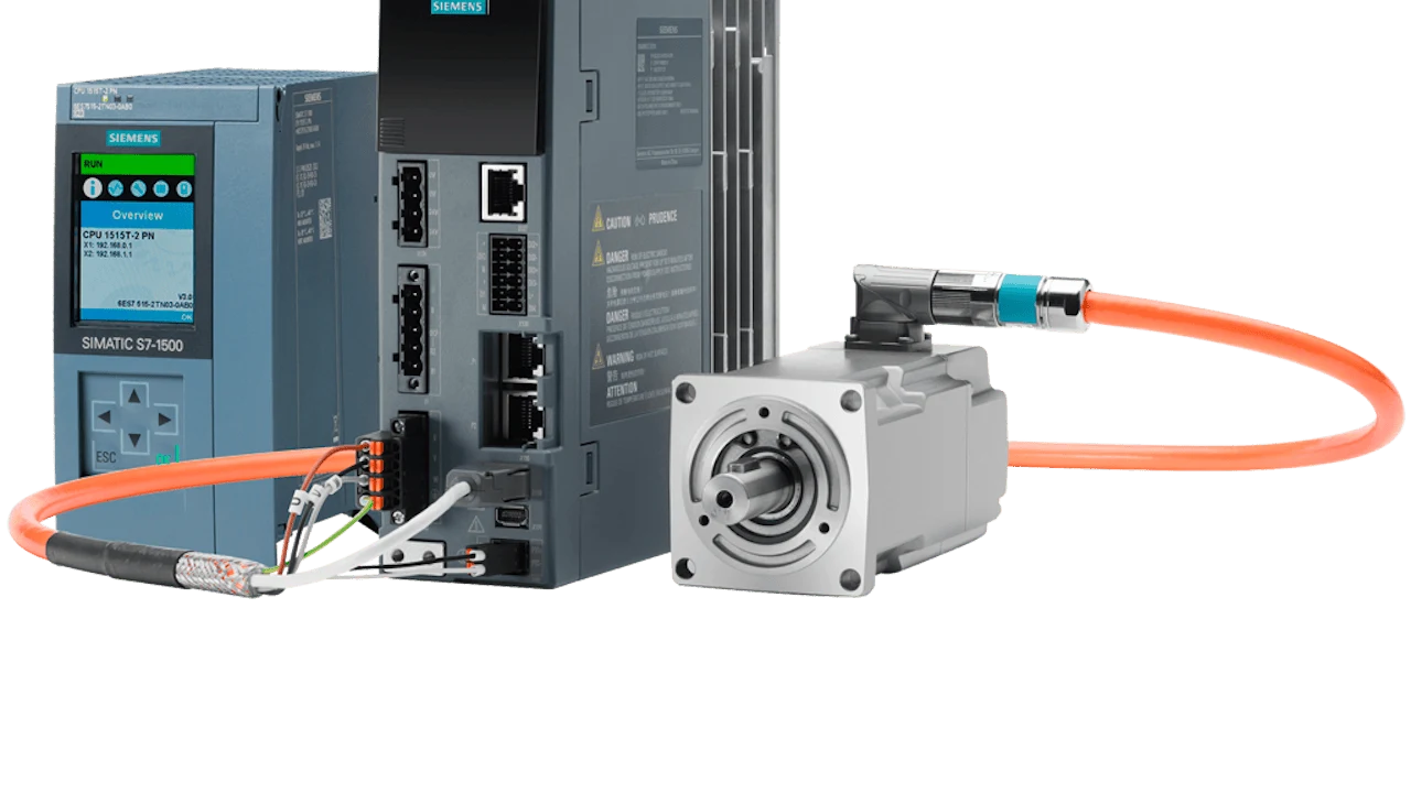 Official Siemens system configuration comprising a SIMATIC controller, a SINAMICS S210 servo drive, and a SIMOTICS motor.